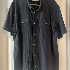 Snaps Short-Sleeve Button-Up Shirt in Black